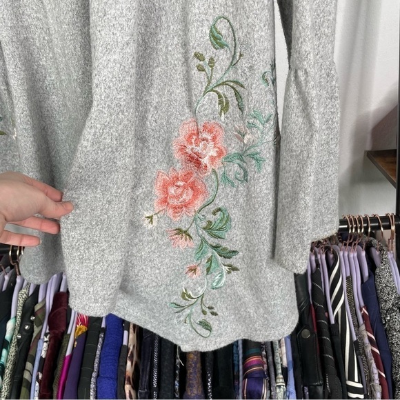 INC International Concepts Gray Embroidered Pink Floral Bell Sleeve Open Duster - Picture 4 of 5